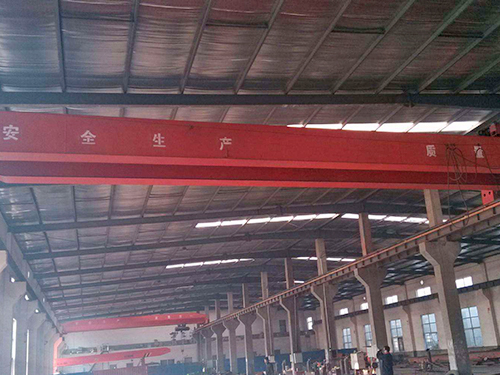 双梁起重机
