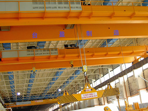 双梁吸盘起重机